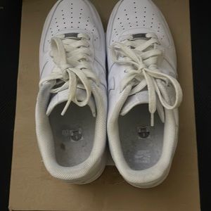 Pre-owned white Nike Air Force 1s